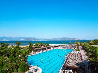 VENOSA BEACH RESORT AND SPA Pools & Beach